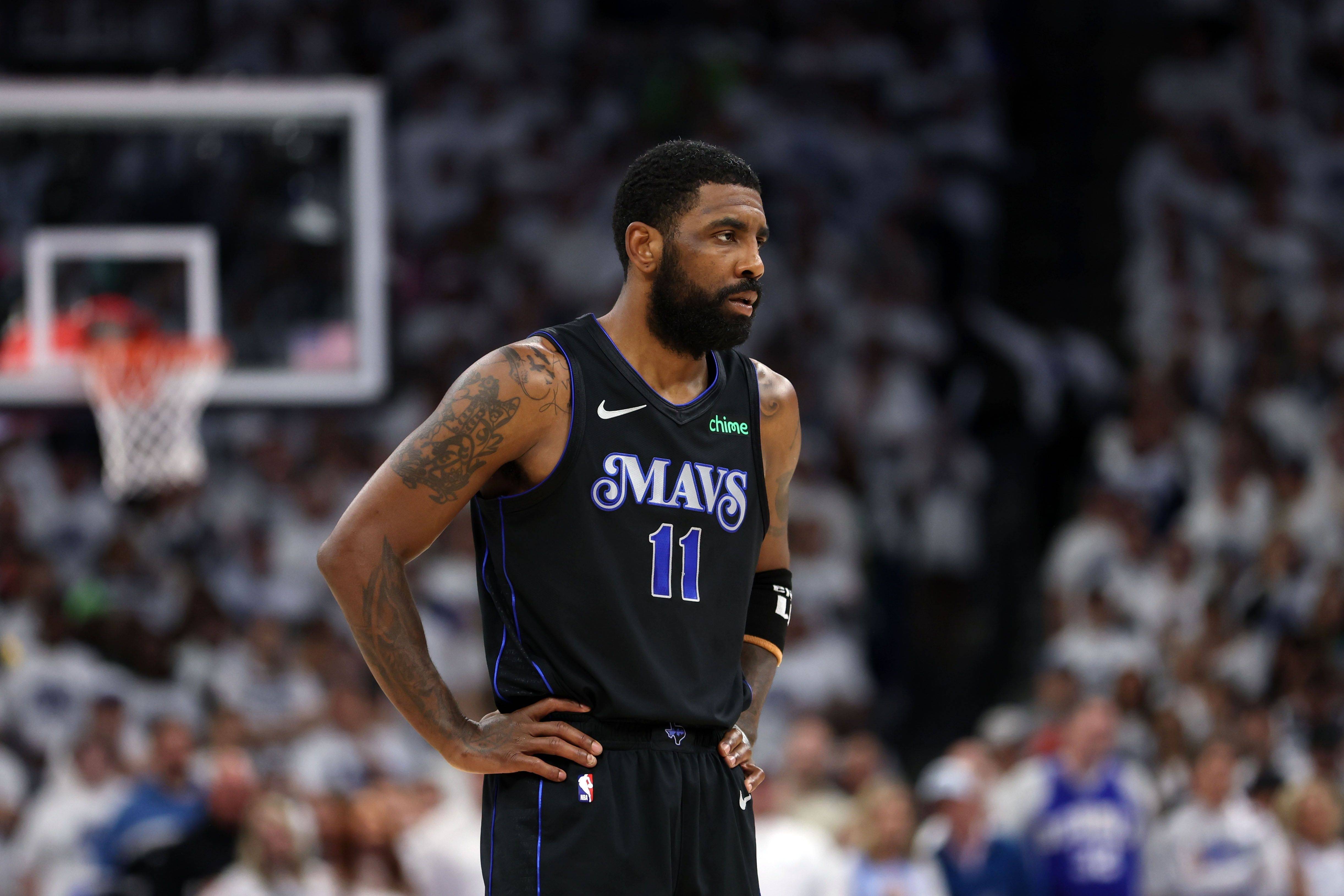 展现出了惊 展现出了惊